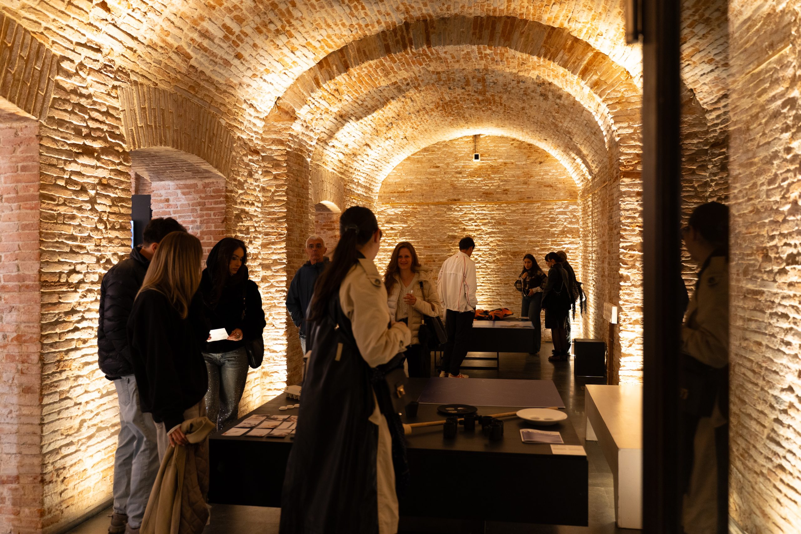 Diploma Show Hanul Gabroveni. Zece zile de artă, design și dialog